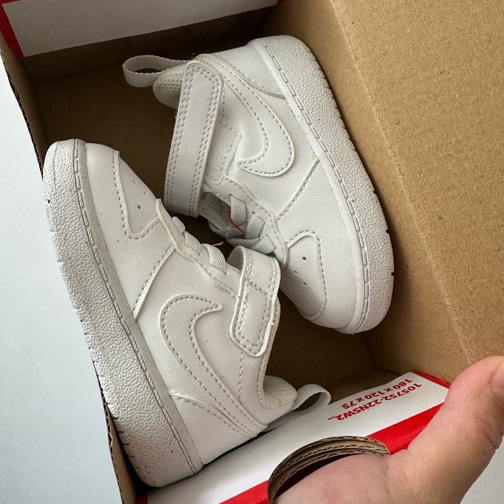 White nikes toddlers